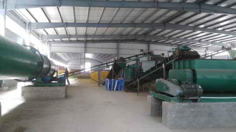 年产3万吨牛粪有机肥生产线包含的设备有哪些
