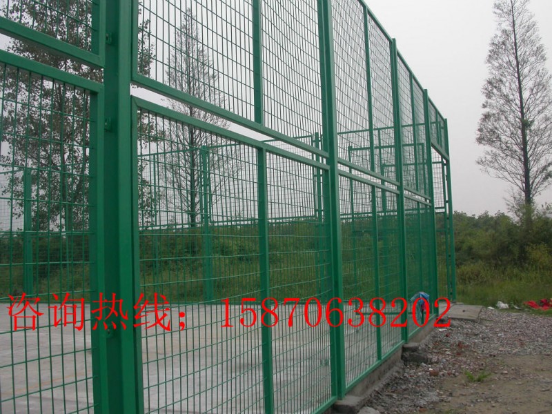 赣州足球场一般用什么样的围栏上饶吉安网球场